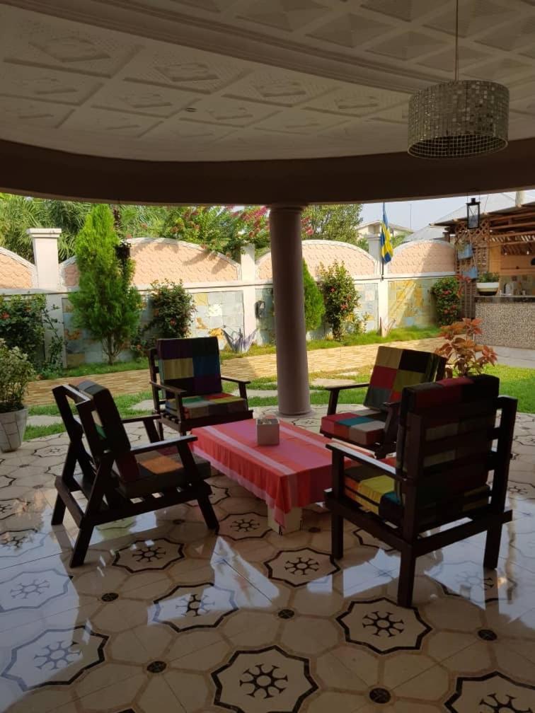 Nana Adu Guest House Koforidua Exterior foto