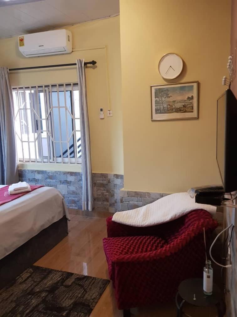 Nana Adu Guest House Koforidua Exterior foto